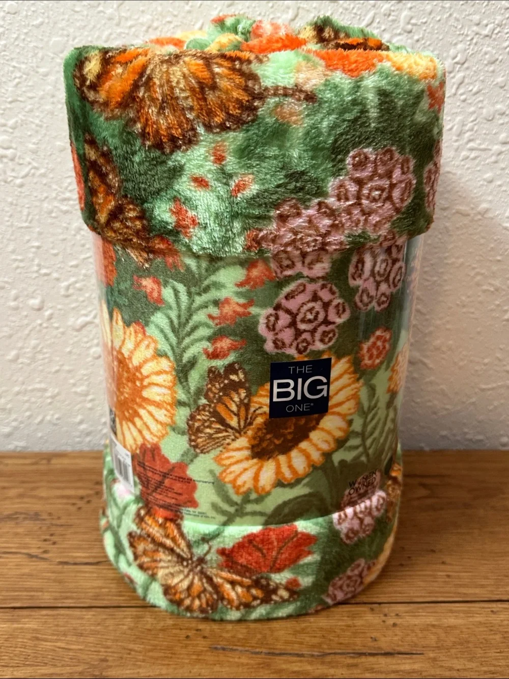 The Big One Floral Plush Throw Blanket - Sunflower & Butterfly - Green & Orange
